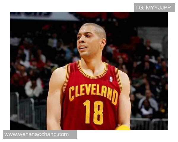 足球传奇罗纳尔多荣光再现精彩瞬间引领球迷热血沸腾