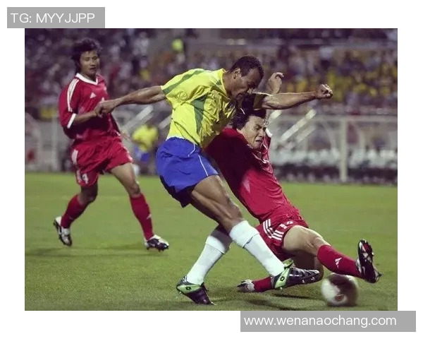 高清球星足球壁纸精选展现球场风采与运动魅力尽显足坛英雄风采